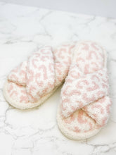 Load image into Gallery viewer, Leopard Criss Cross Fuzzy Slippers
