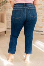Load image into Gallery viewer, Judy Blue Mid Rise Vintage Cuffed Skinny Capri
