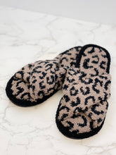 Load image into Gallery viewer, Leopard Criss Cross Fuzzy Slippers
