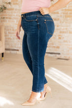 Load image into Gallery viewer, Judy Blue Mid Rise Vintage Cuffed Skinny Capri
